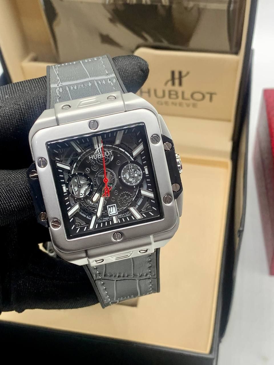 Hublot Square Bang Unico Edition – Brushed Silver Case with Technical Skeleton Dial