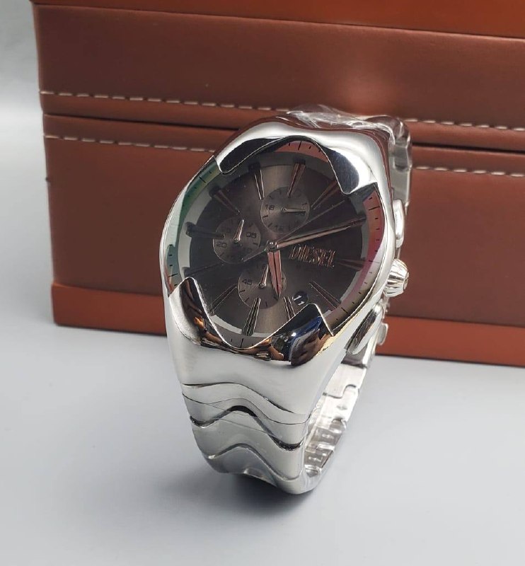 Diesel D-Curve "Liquid Metal" Edition – Wavy Chronograph (Gold, Silver, & Midnight Black) - Image 3