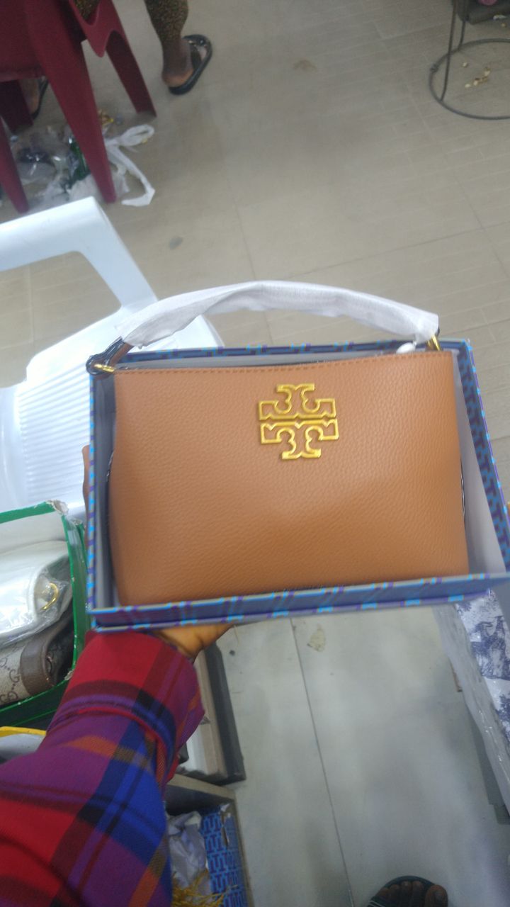 Tory Burch McGraw Small Leather Top-Handle Satchel – Luxury Pebbled Leather Crossbody Bag
