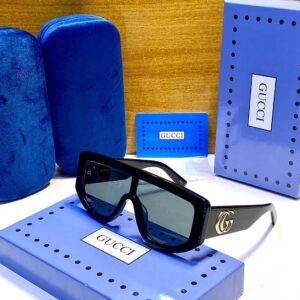 Gucci "Geometric Titan" Shield: Visionary Power