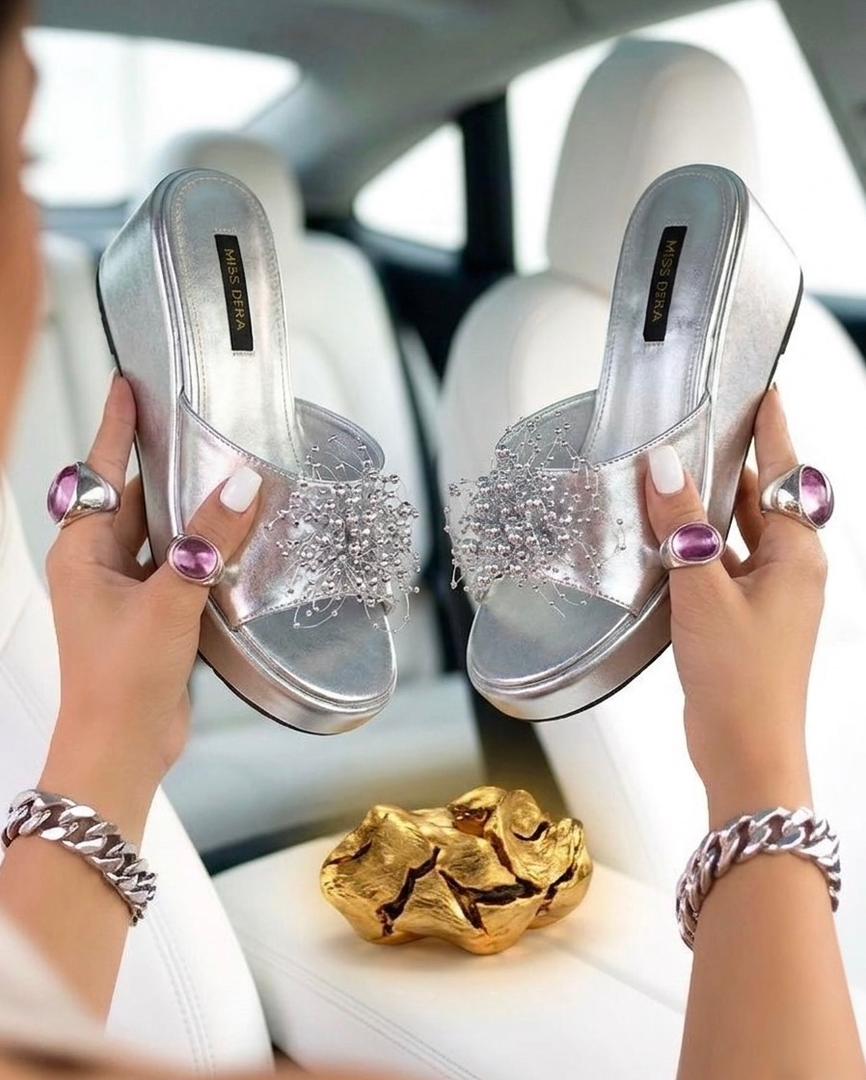 Miss Dera Women’s Pearl-Burst Patent Wedge Slides – 2026 Luxury Embellished Platform Sandals - Image 4