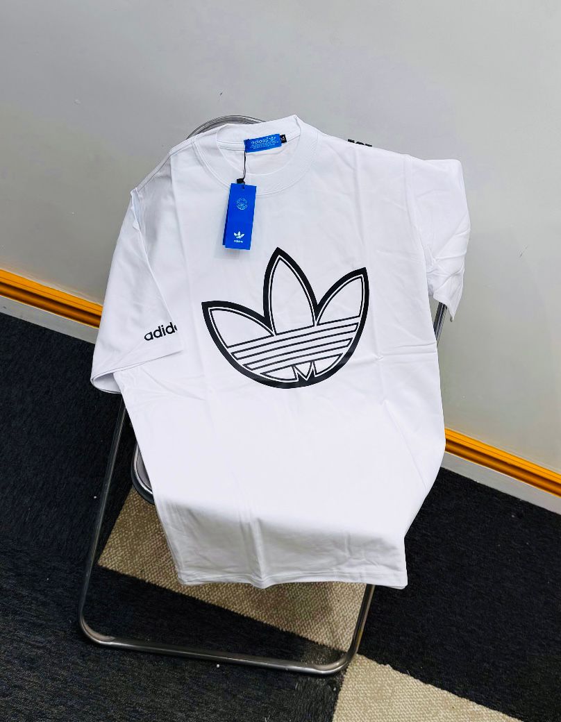 Adidas Originals "Oversized Trefoil" Essential Tees