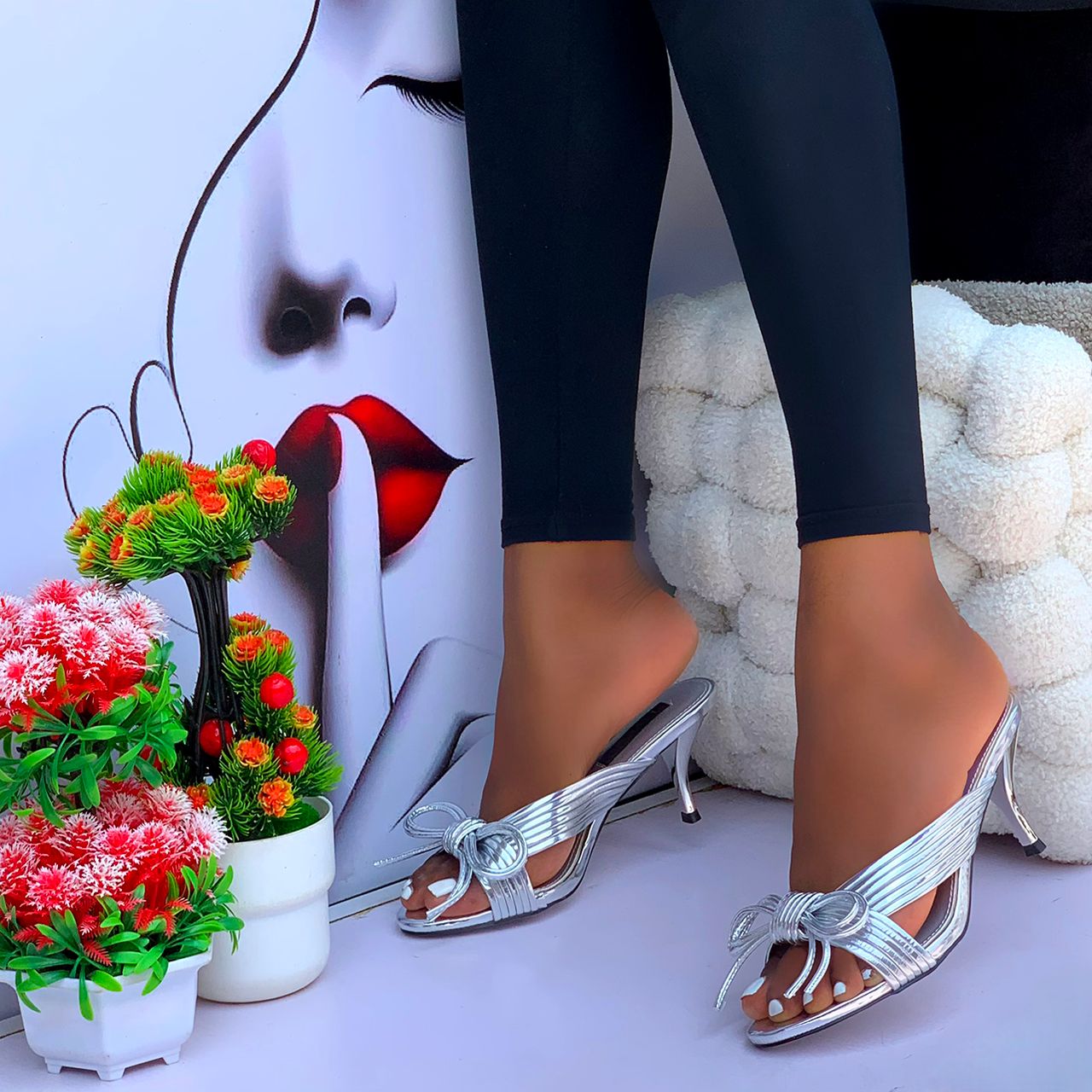 Prestige" Square-Toe Block Heels – Geometric Gold Link Detail - Image 7