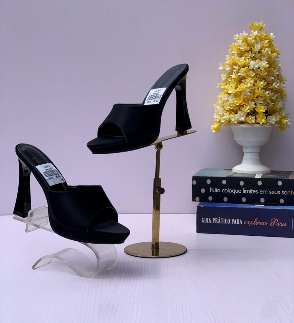 Vaidade "Orb" Sculptural Mules – High-Gloss Avant-Garde Pointed Heels - Image 4