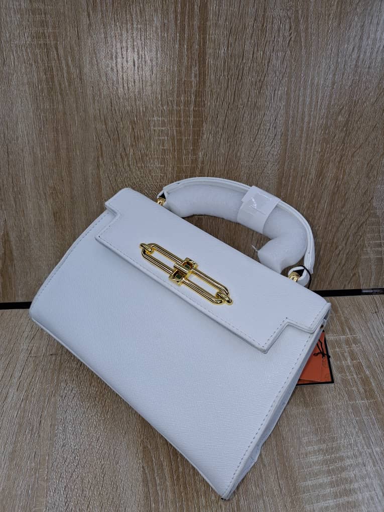 Elegant Saffiano Leather Crossbody with Gold Link Hardware (9 Vibrant Colors) - Image 9