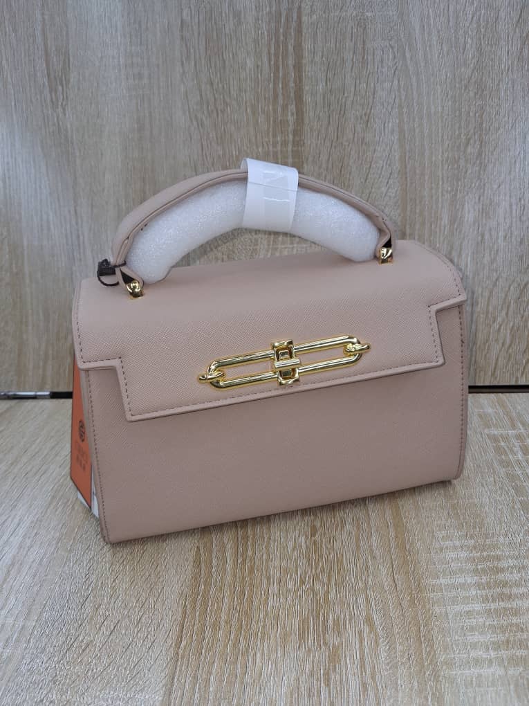 Elegant Saffiano Leather Crossbody with Gold Link Hardware (9 Vibrant Colors) - Image 8