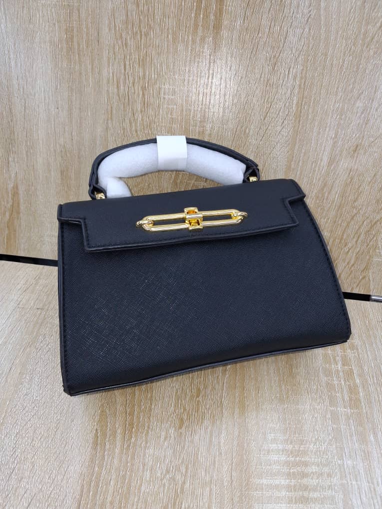 Elegant Saffiano Leather Crossbody with Gold Link Hardware (9 Vibrant Colors) - Image 4