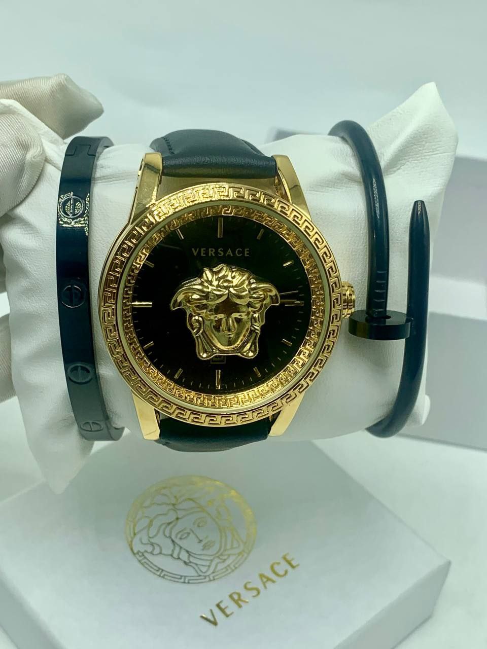 Versace Medusa Palazzo Executive Set – Gold & Black Leather with Matching Bracelets