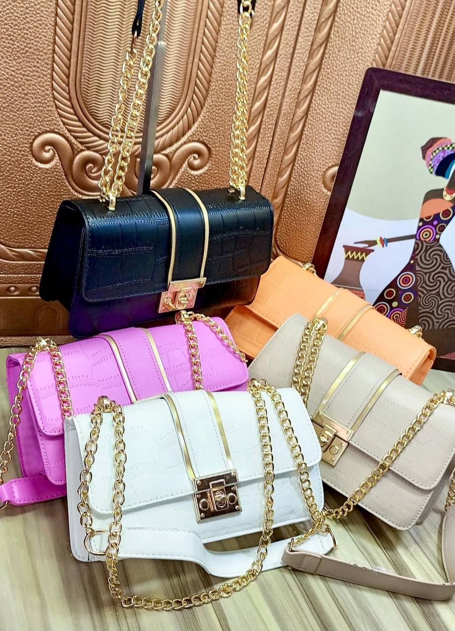 Luxury Croc-Embossed Chain Flap Bag with Gold Hardware - Image 3