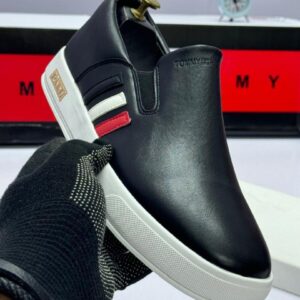 Tommy Hilfiger Black Slip‑On Sneakers