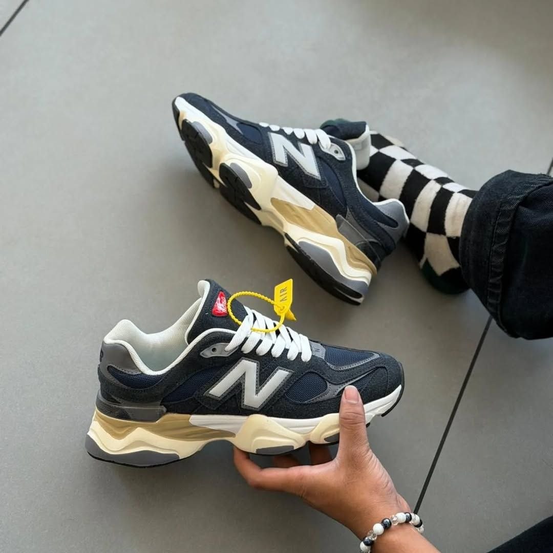 The 9060 "Sculpted" Lifestyle Collection - Navy & Cream