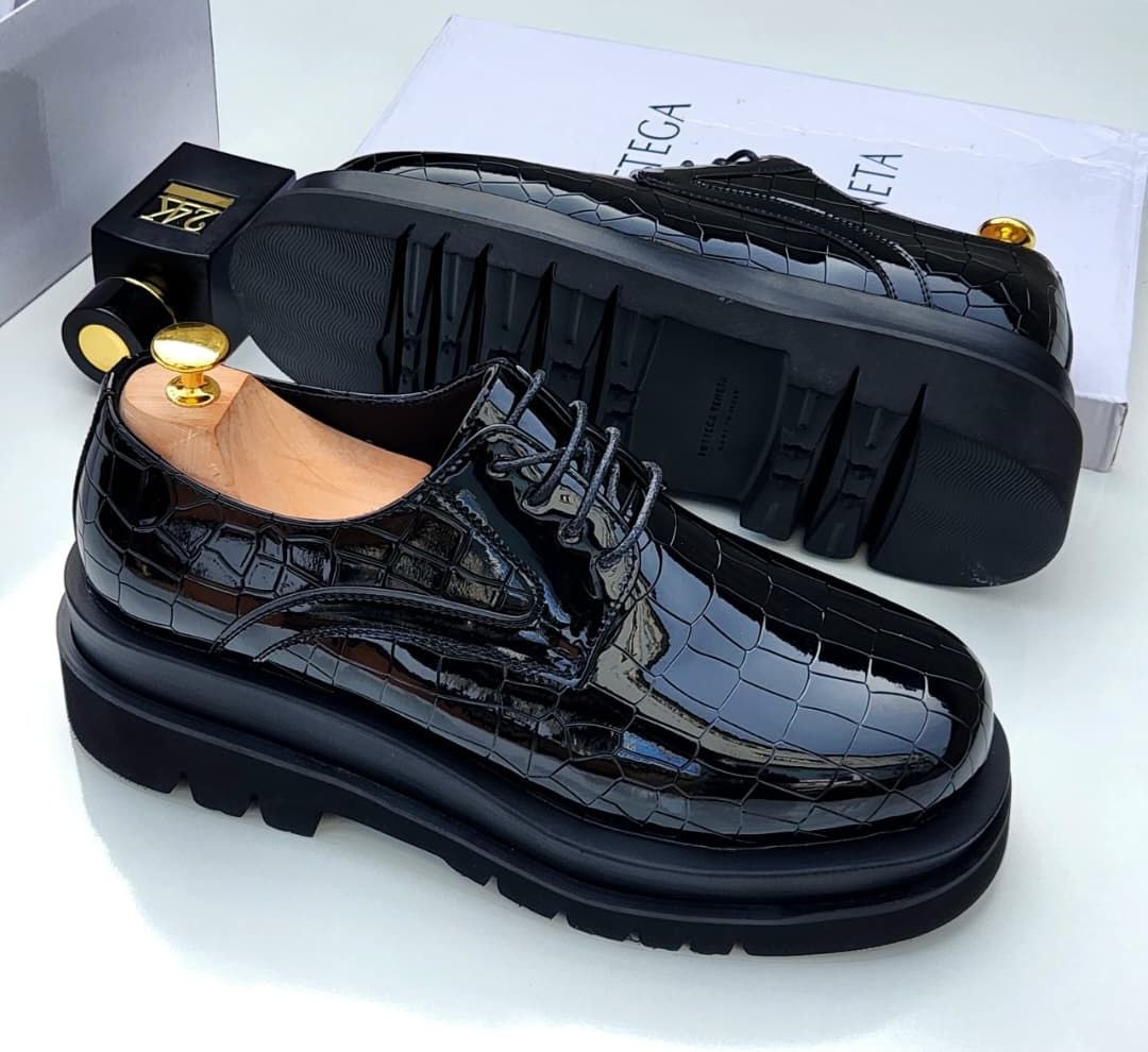 Bottega Veneta Croc-Embossed Lug Derby