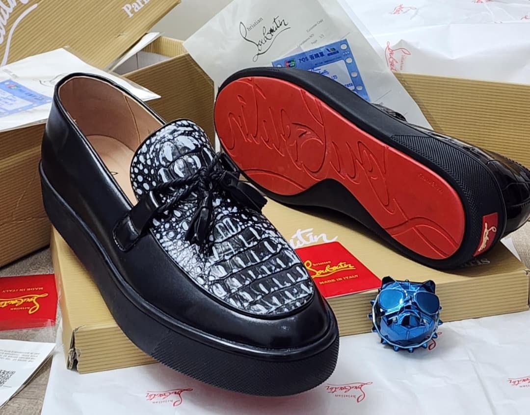 Luxury Iconic Red-Sole Platform Shoes - Image 2
