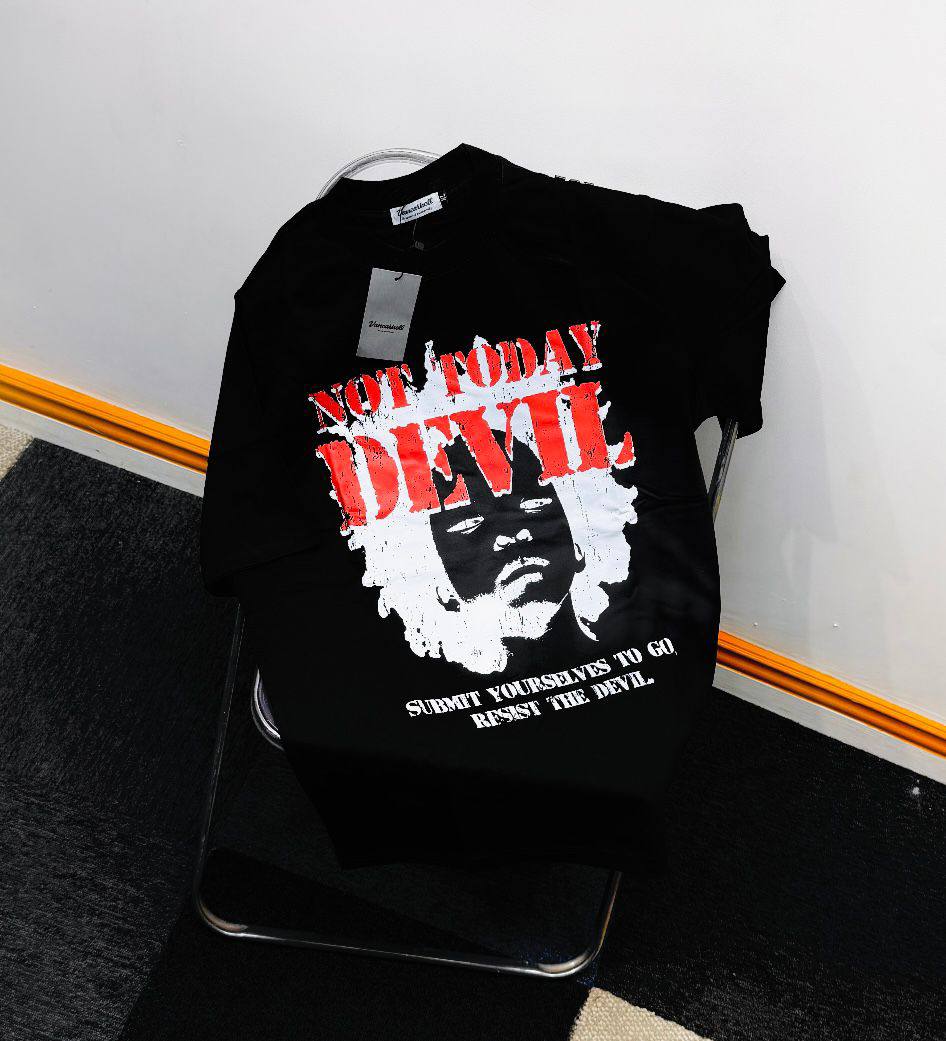 Men’s Soft Cotton Graphic Tee
