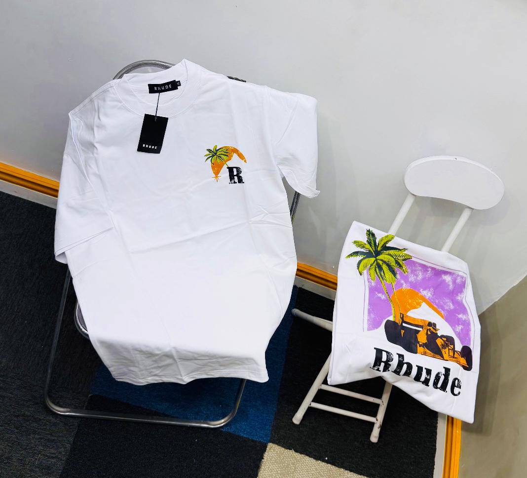 Clean Aesthetic Streetwear Tee - Image 2