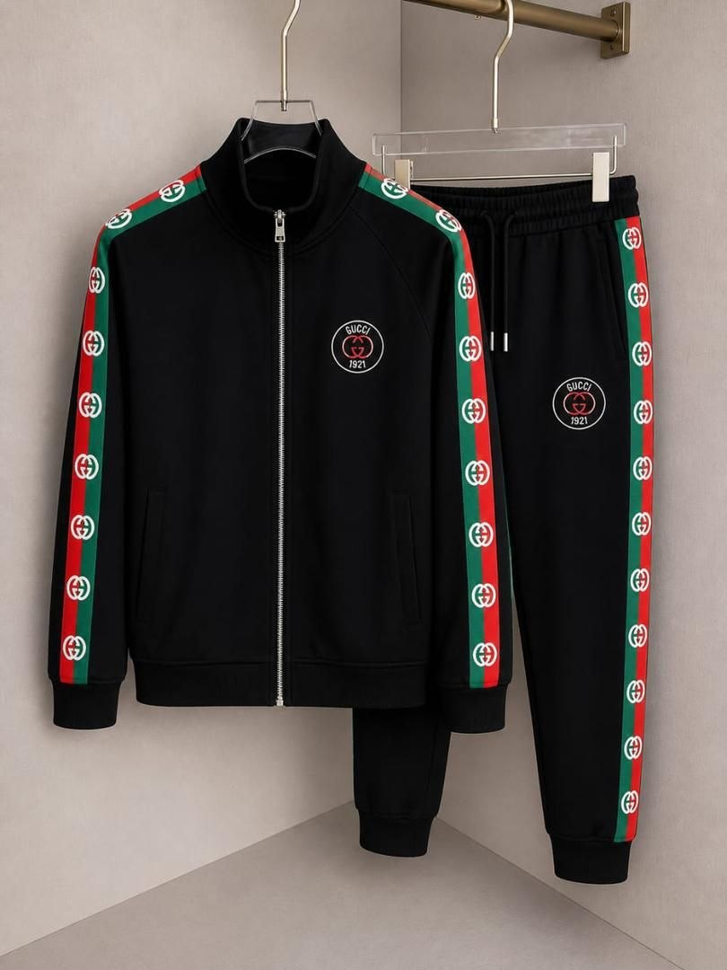 Men's Premium Bomber-Neck Tracksuit – Dolce & Gabbana Circular DG