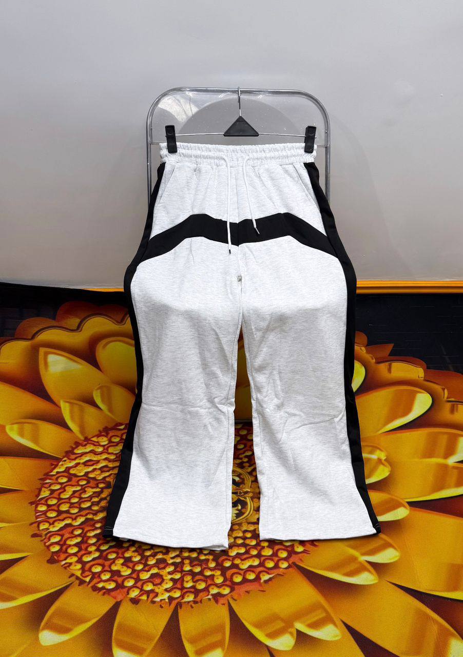 Relaxed Fit Varsity Sweatpants - White/Black
