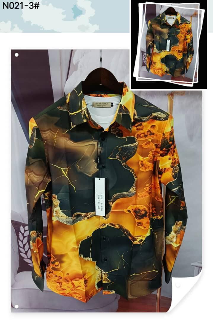 Men's Abstract Liquid Marble Gold & Charcoal Graphic Long-Sleeve Shirt