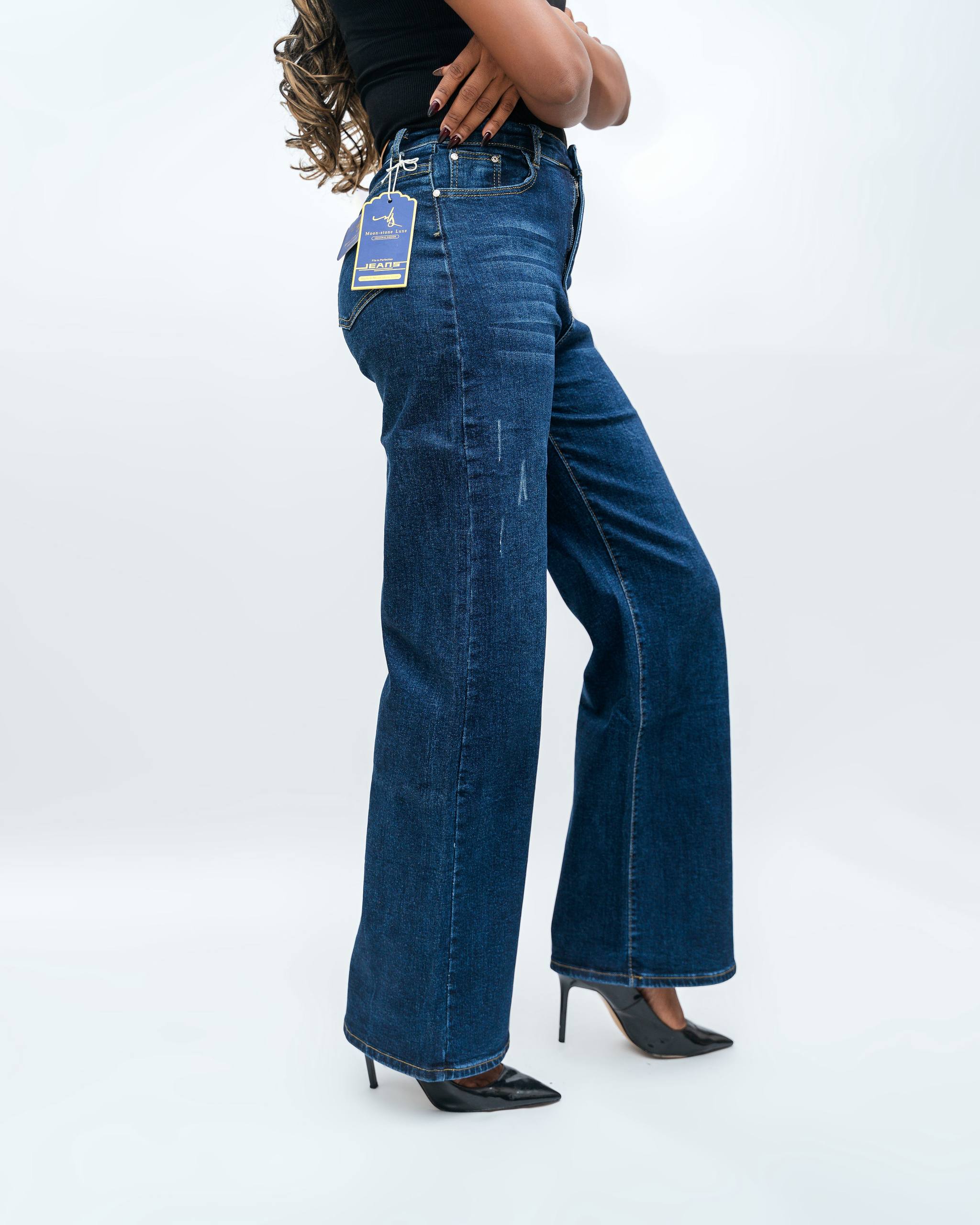 Retro Sandwashed Loose-Fit Jeans - Image 3