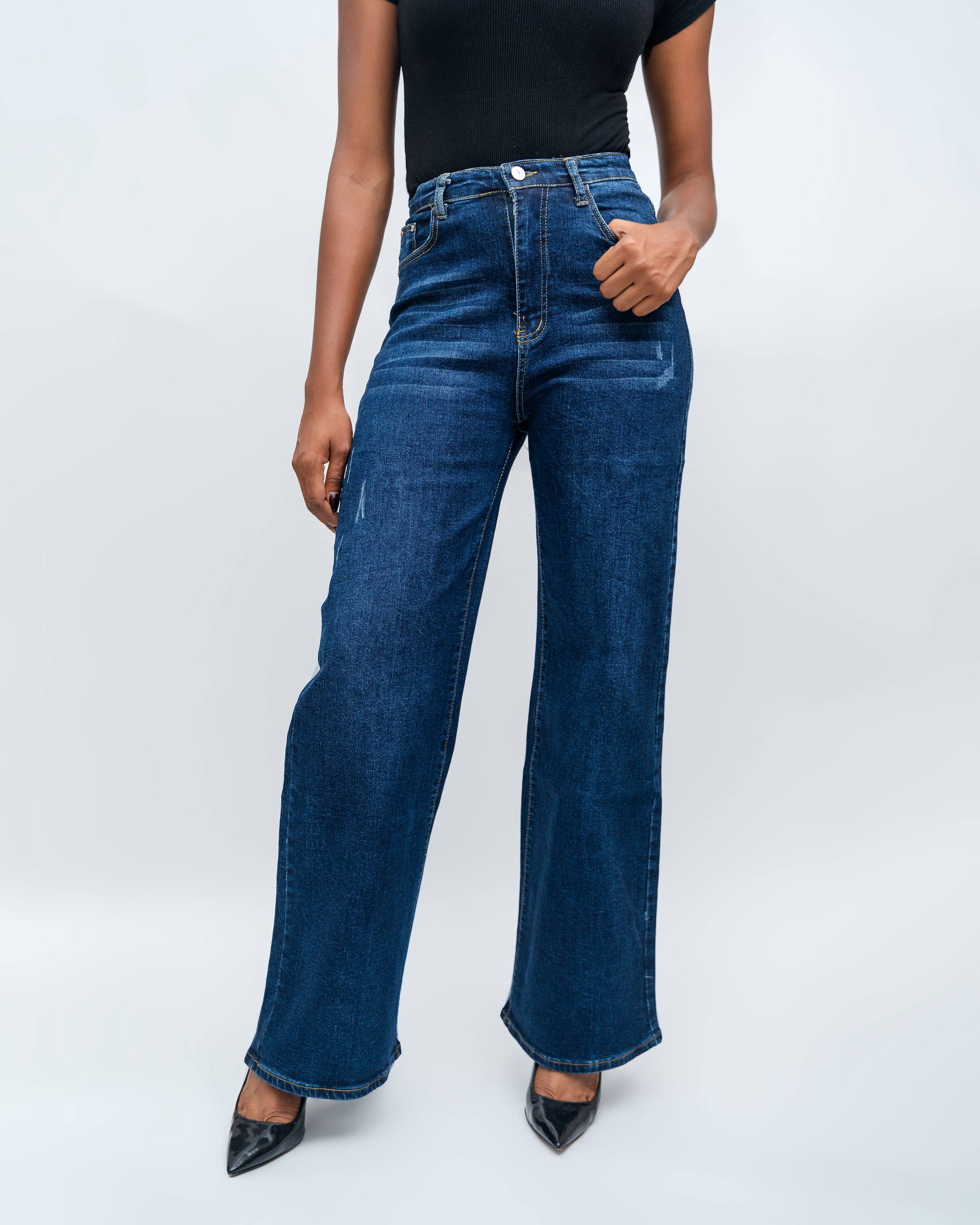 Retro Sandwashed Loose-Fit Jeans