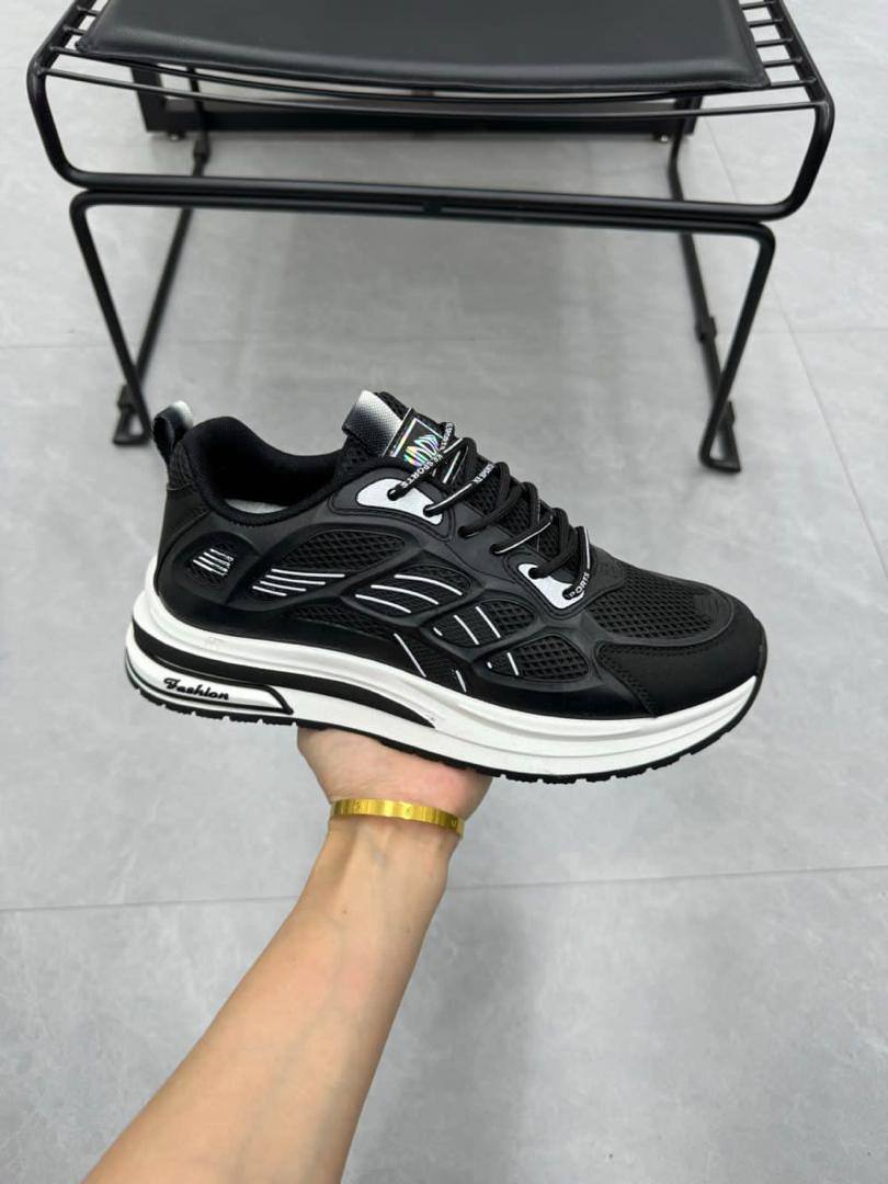 Crisp Off-White Premium Leather Trainers | All-Season Urban Casual Shoes