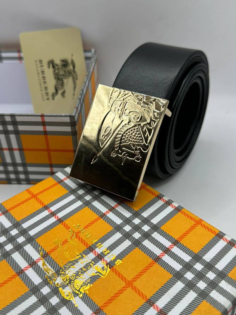 Men’s Burberry-Inspired Knight Buckle Belt