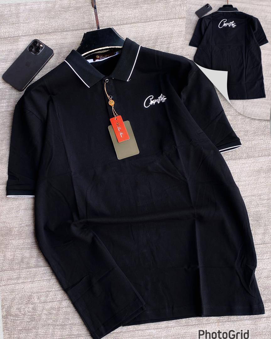 Comfort-Fit Men's Graphic Polo Top – Black Streetwear Essential