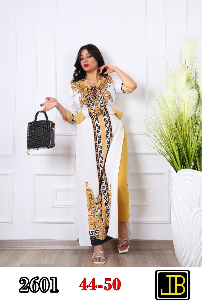 Luxurious Barocco-Inspired Maxi Gown