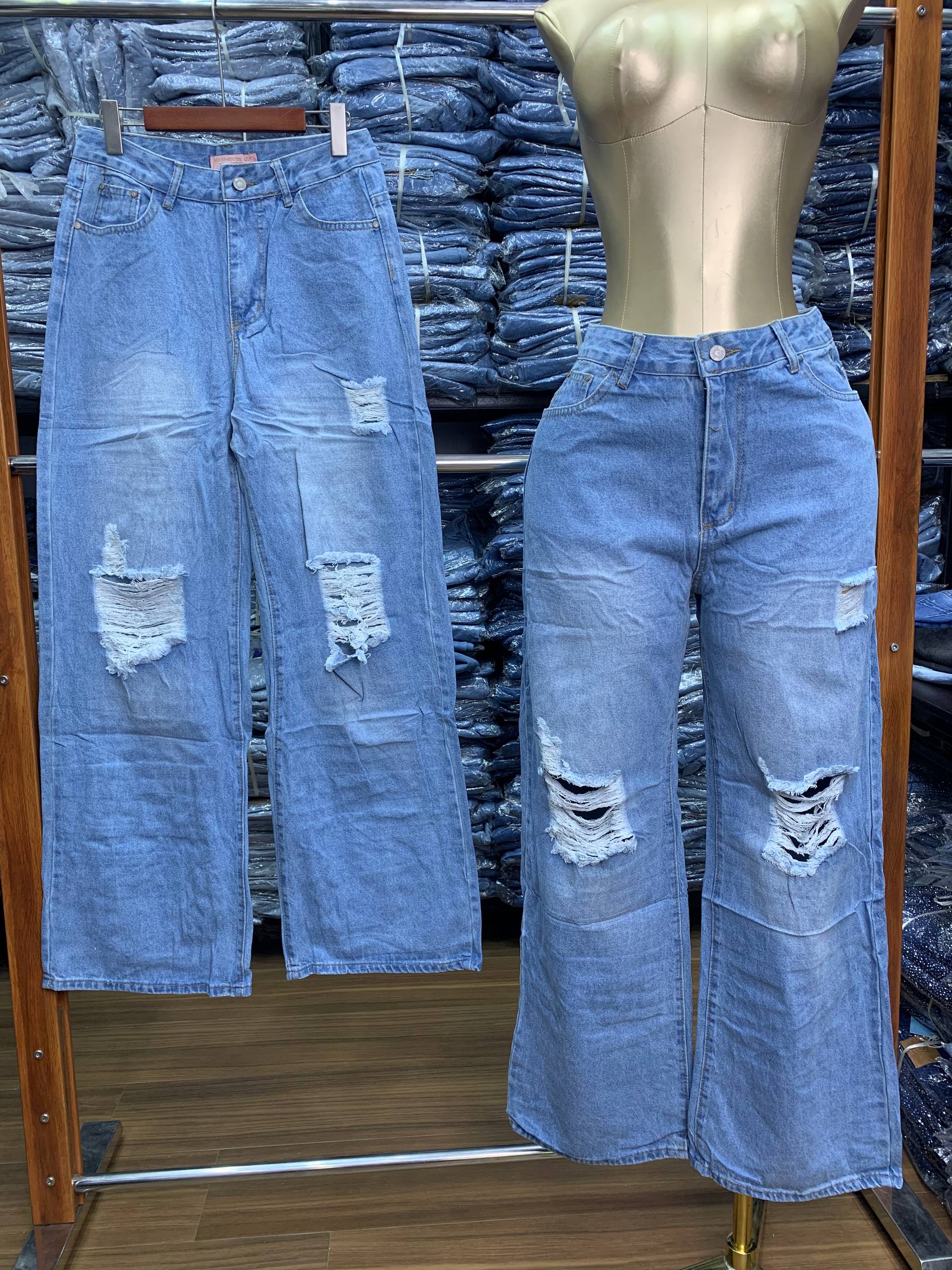 Relaxed-Fit Distressed Wide-Leg Denim Jeans - Image 3