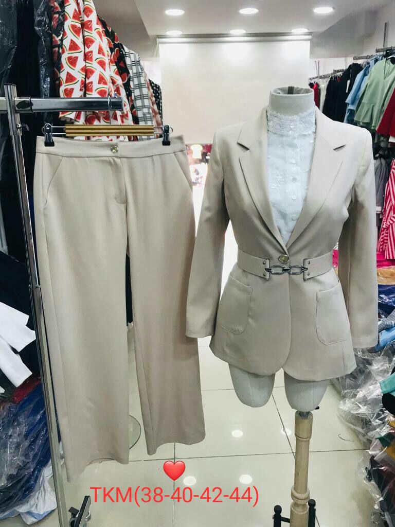 Executive Belted Blazer & Wide-Leg Trouser Suit - Image 2