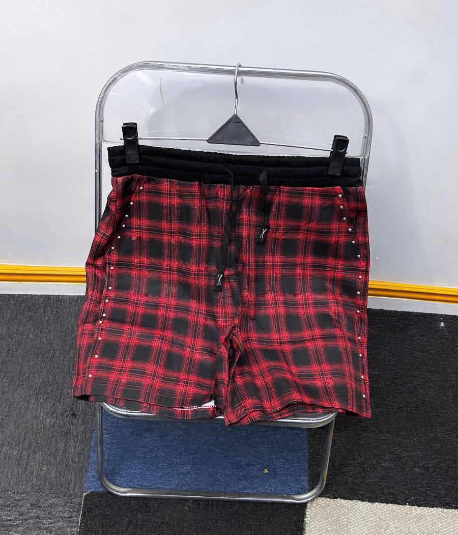 Broken Planet" Graphic Sweat Shorts - Image 4