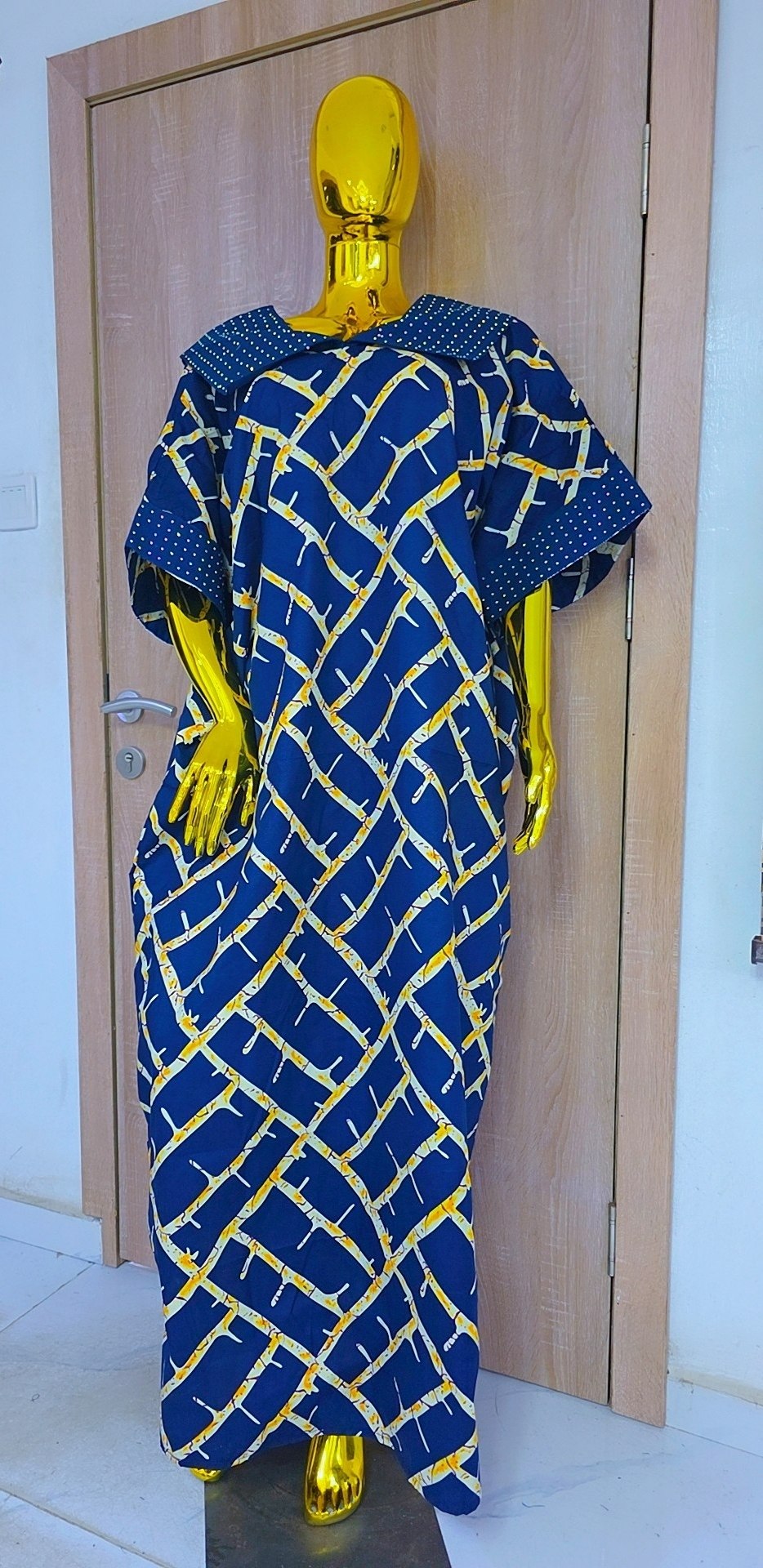 Multicolor Patchwork Print Boubou Gown with Lace Pocket Accents - Image 2