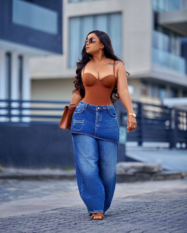 Effortless Chic: High-Waist Wide-Leg Denim Set
