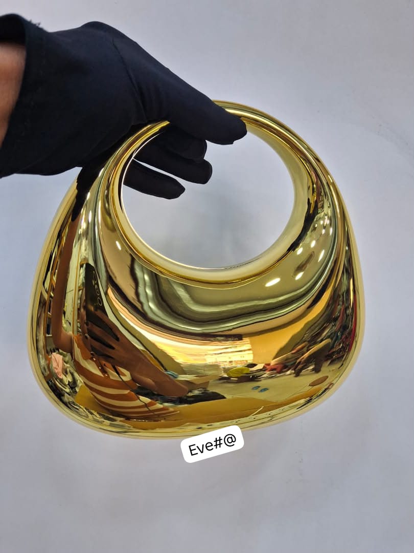 Avant-Garde Mirror-Finish Gold Statement Purse for Red Carpets, Galas, and Elite Events