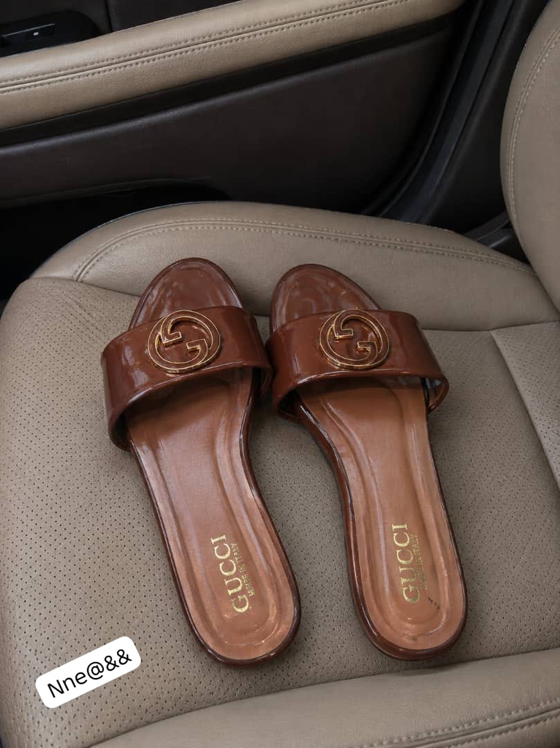 GUCCI Chic Open-Toe Summer Slippers