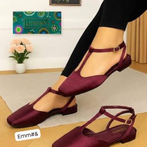 Chic Pointed-Toe Satin Low Heel Slingback