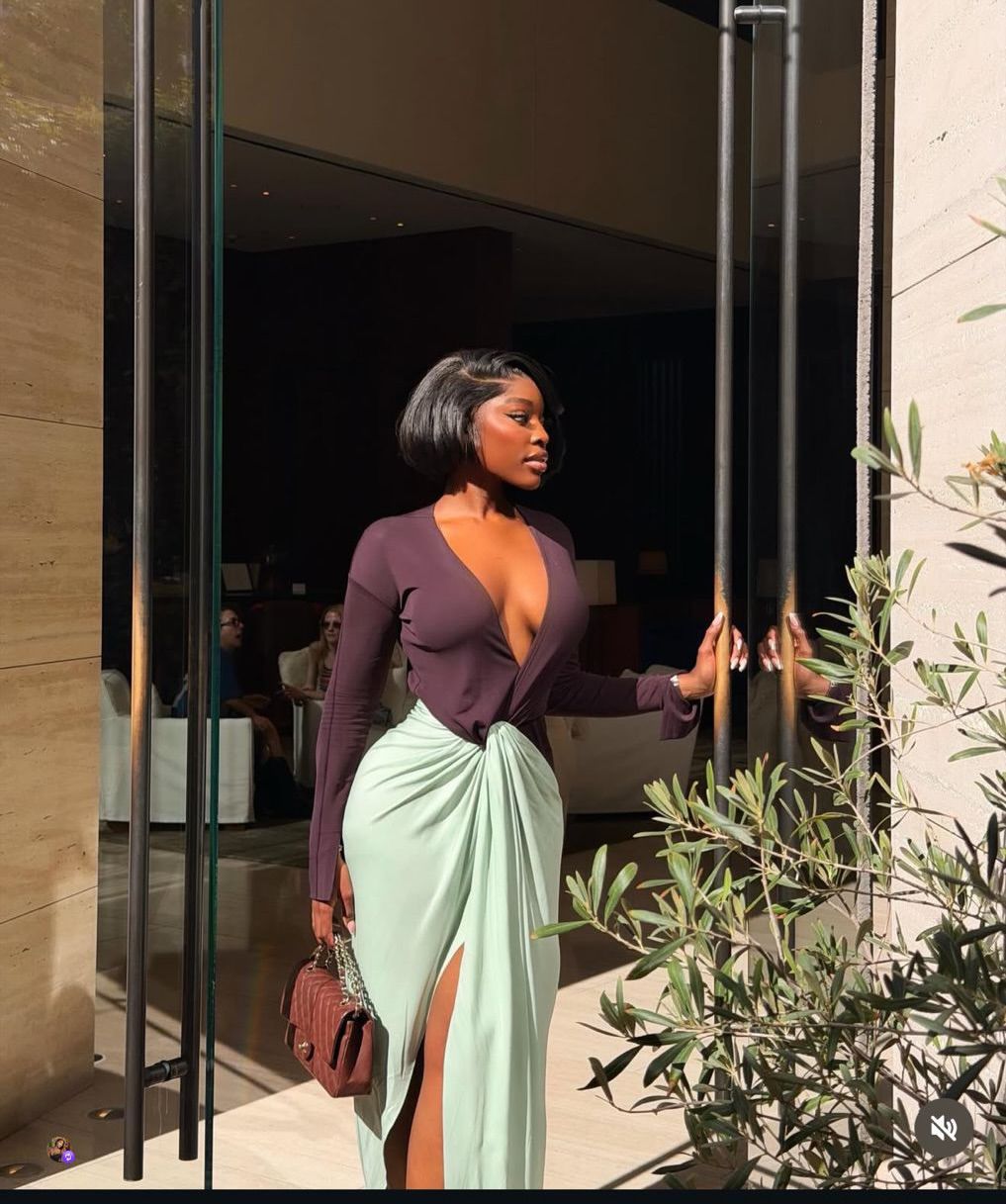Elegant Ruched Knot Front Cocktail Gown & Premium High-Slit Evening Dress