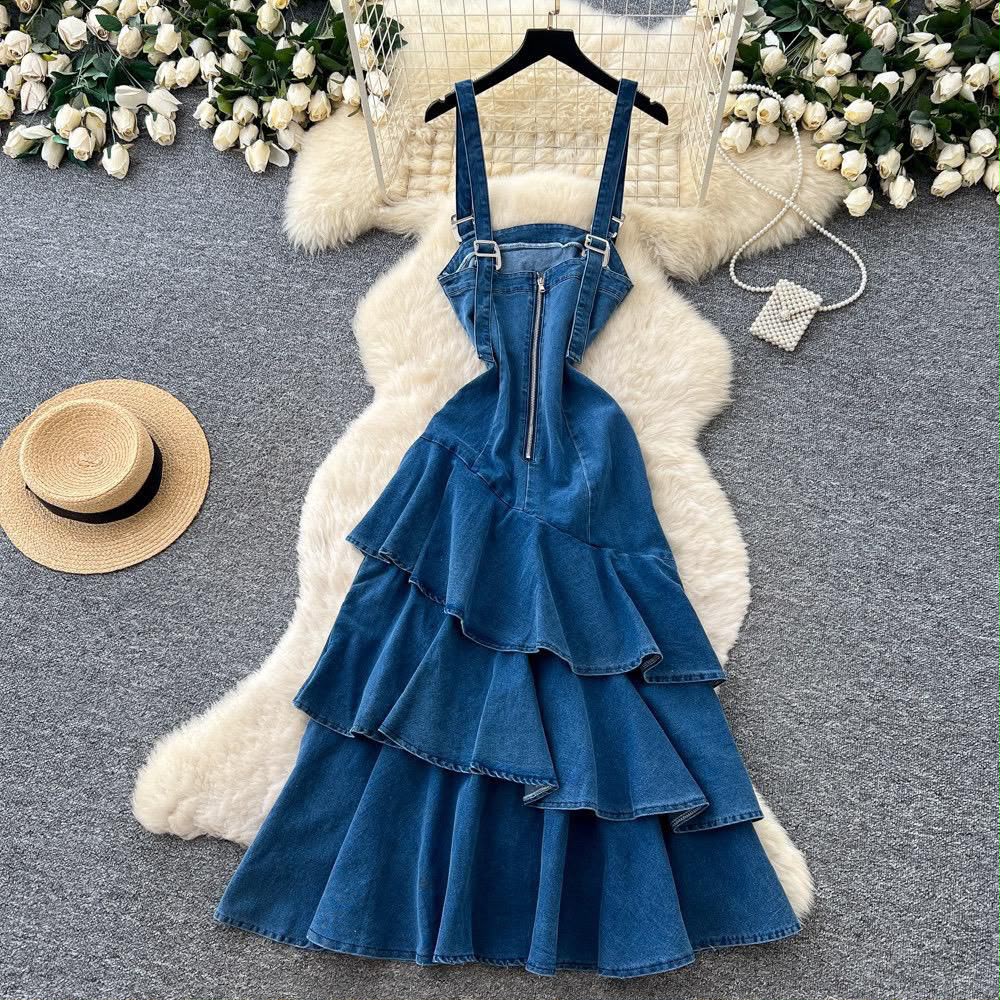 High-Waist Denim Utility Cargo Mini Skirt