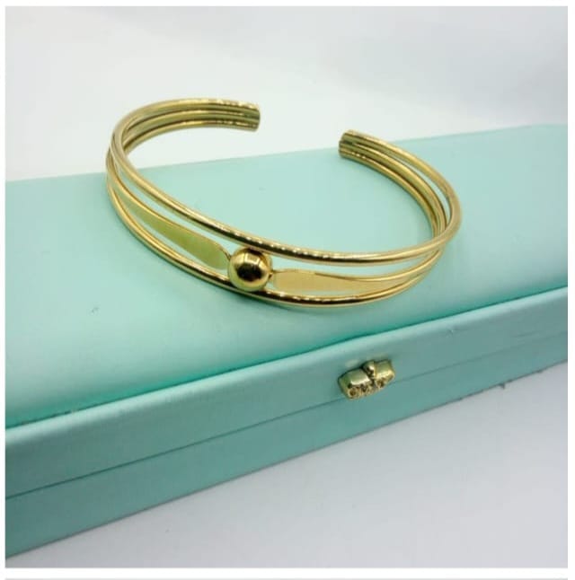 Premium Minimalist Gold Accented Cuff Bangle