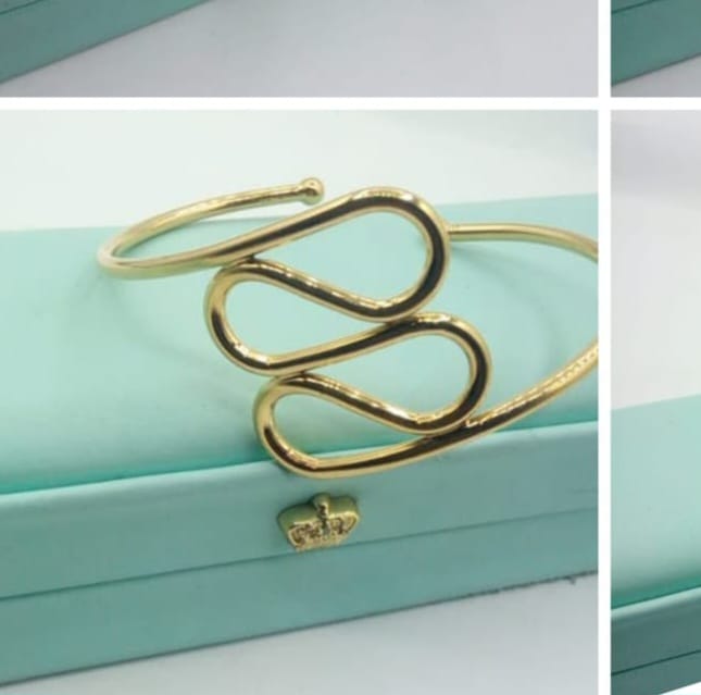 Premium Minimalist Gold Accented Spiral Bangle