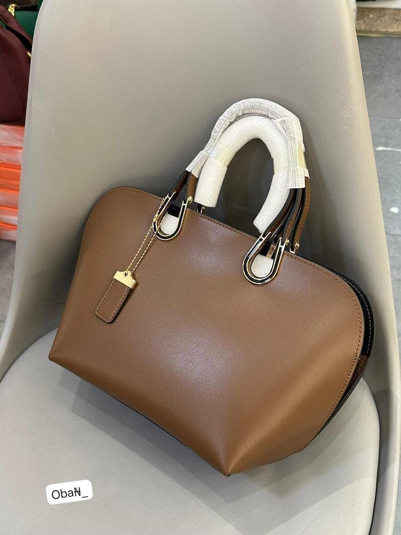 Victoria Luxury Smooth Leather Trapeze Tote Bag