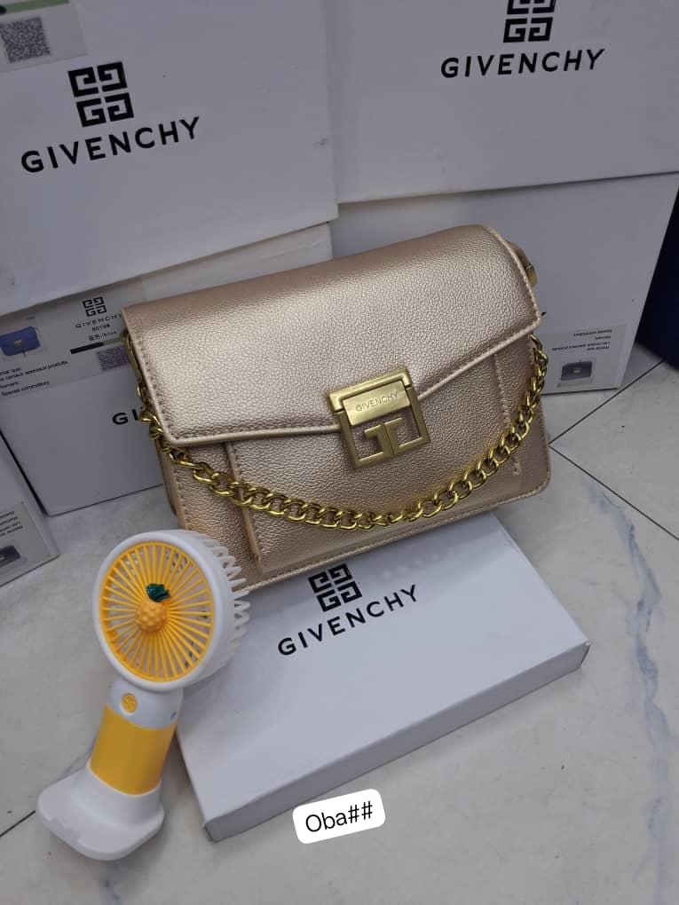 Givenchy Inspired Women's Pebble-Grain Leather Shoulder Bag - Image 2