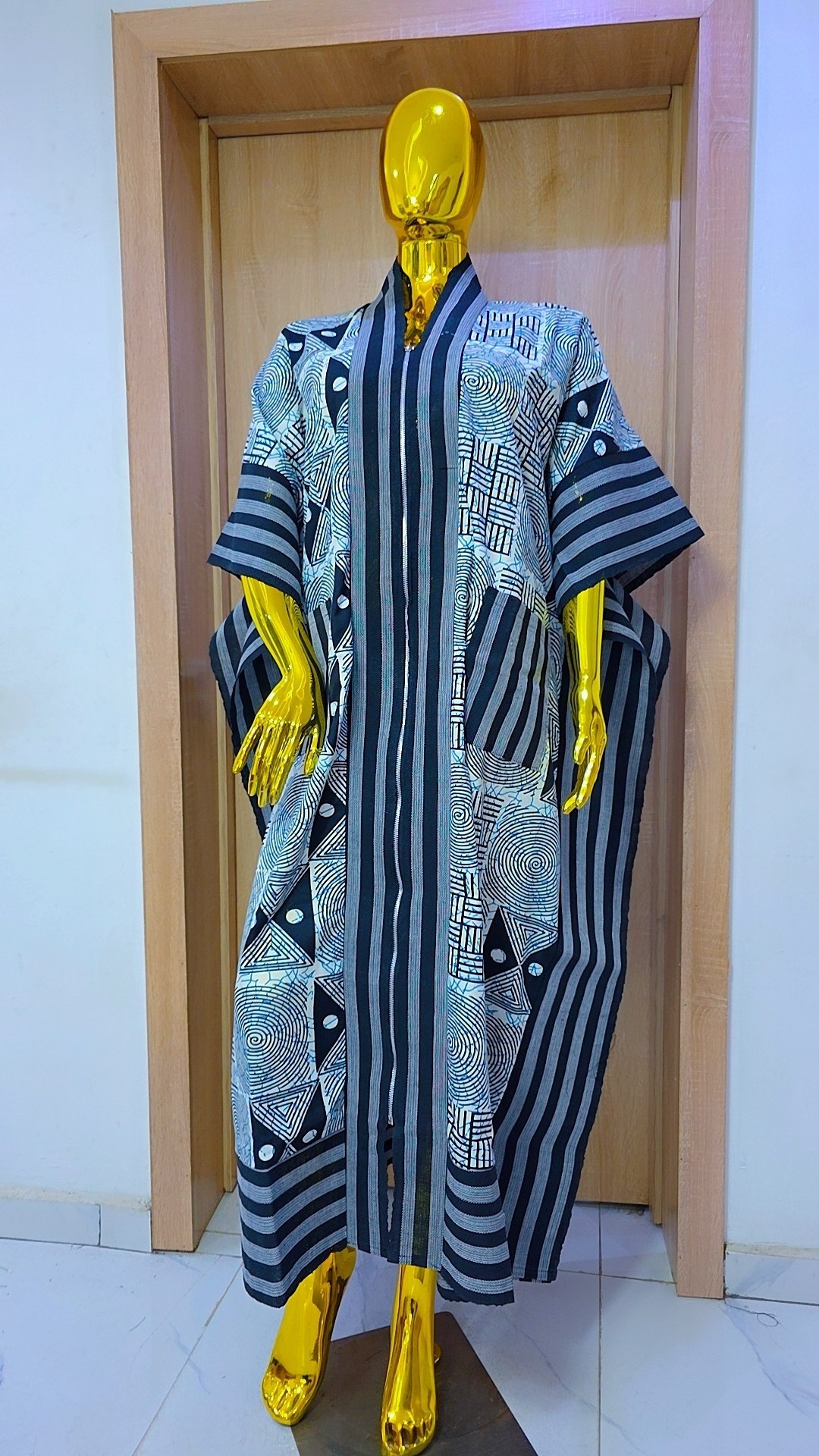 Premium Front-Zip Ankara Bubu Dress – Noir Monochrome Spiral Art