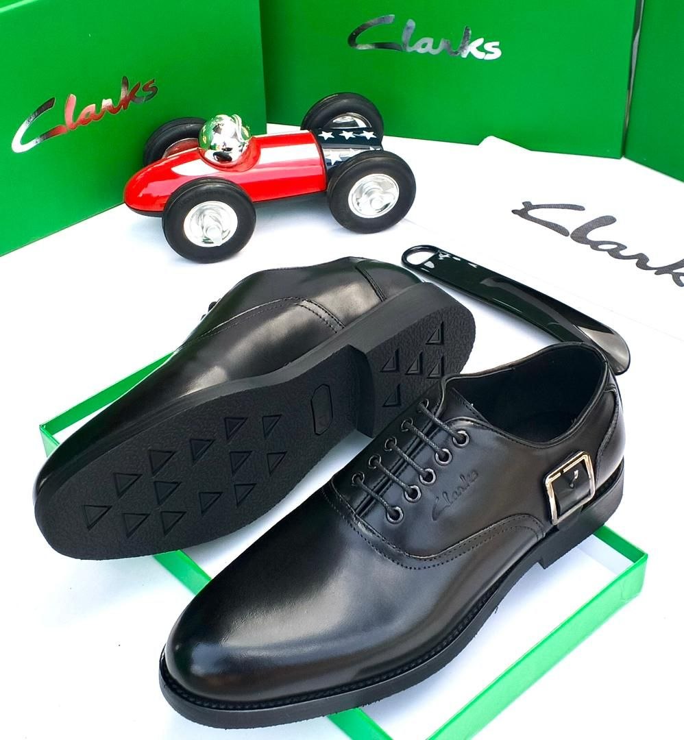 Timeless Cap-Toe Leather Oxford Dress Shoes