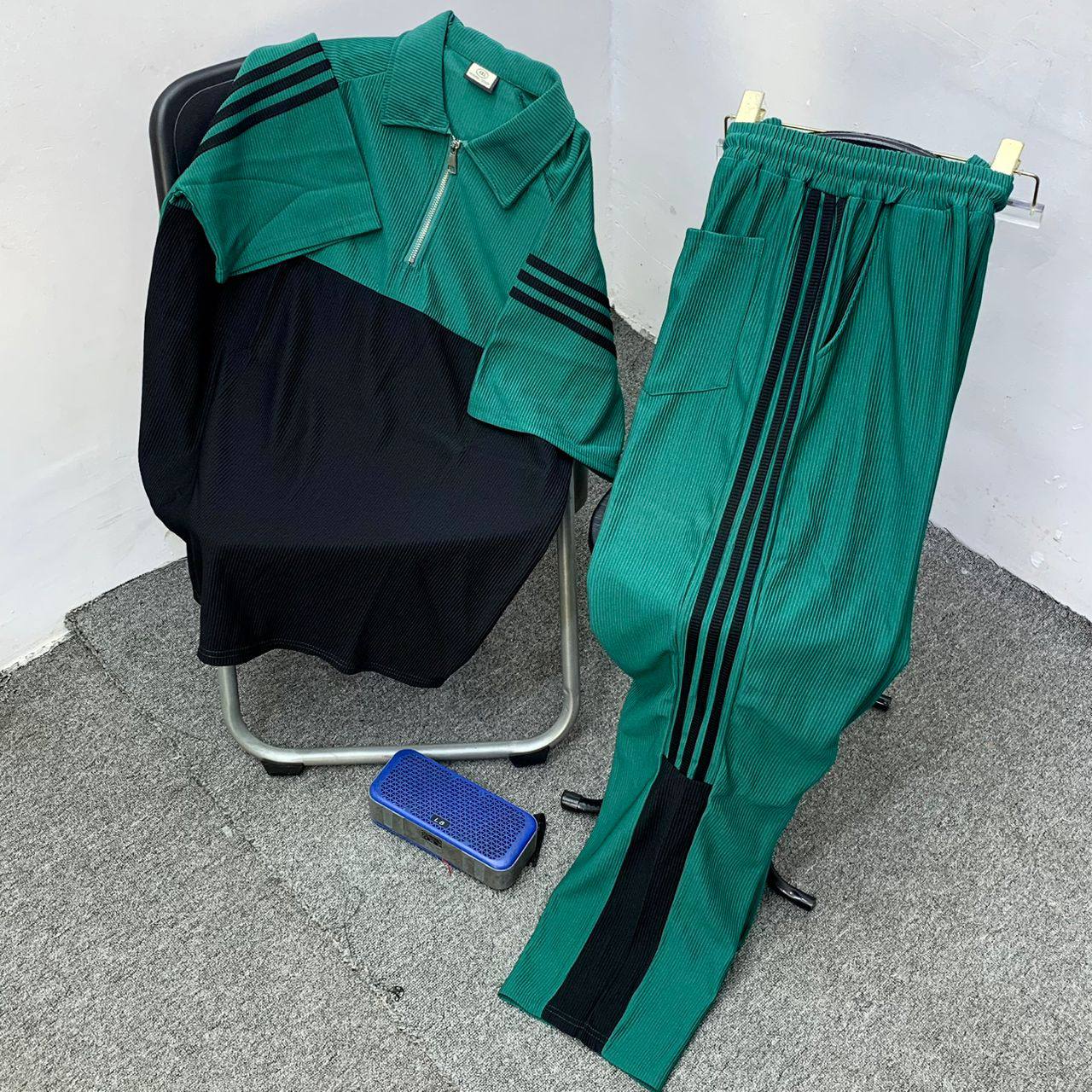 Men's Emerald Green & Black Quarter-Zip olo and Trousers Set