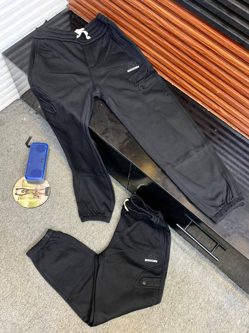 Men's Utility Snap-Pocket Cargo Joggers