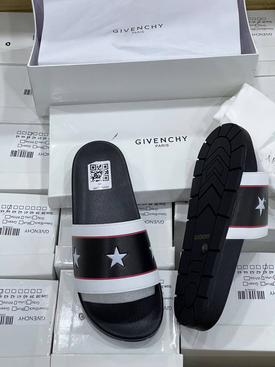 Givenchy Iconic Star-Detail Black & White Slides