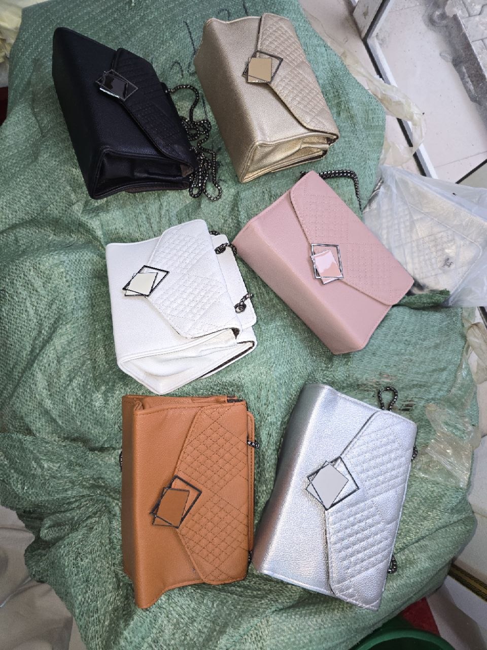 -Quilted Envelope Flap Chain Crossbody Bag