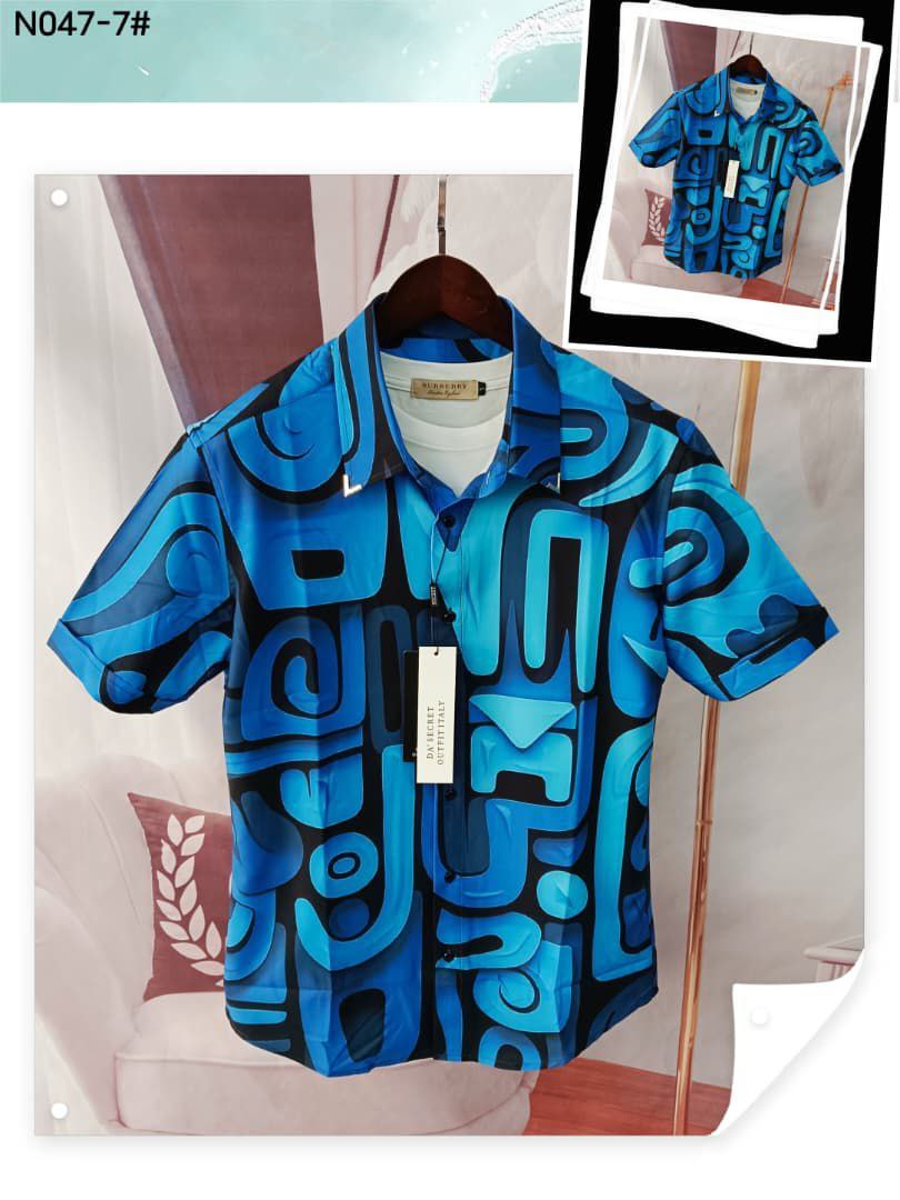 Bold Patterned Short-Sleeve Casual Shirt