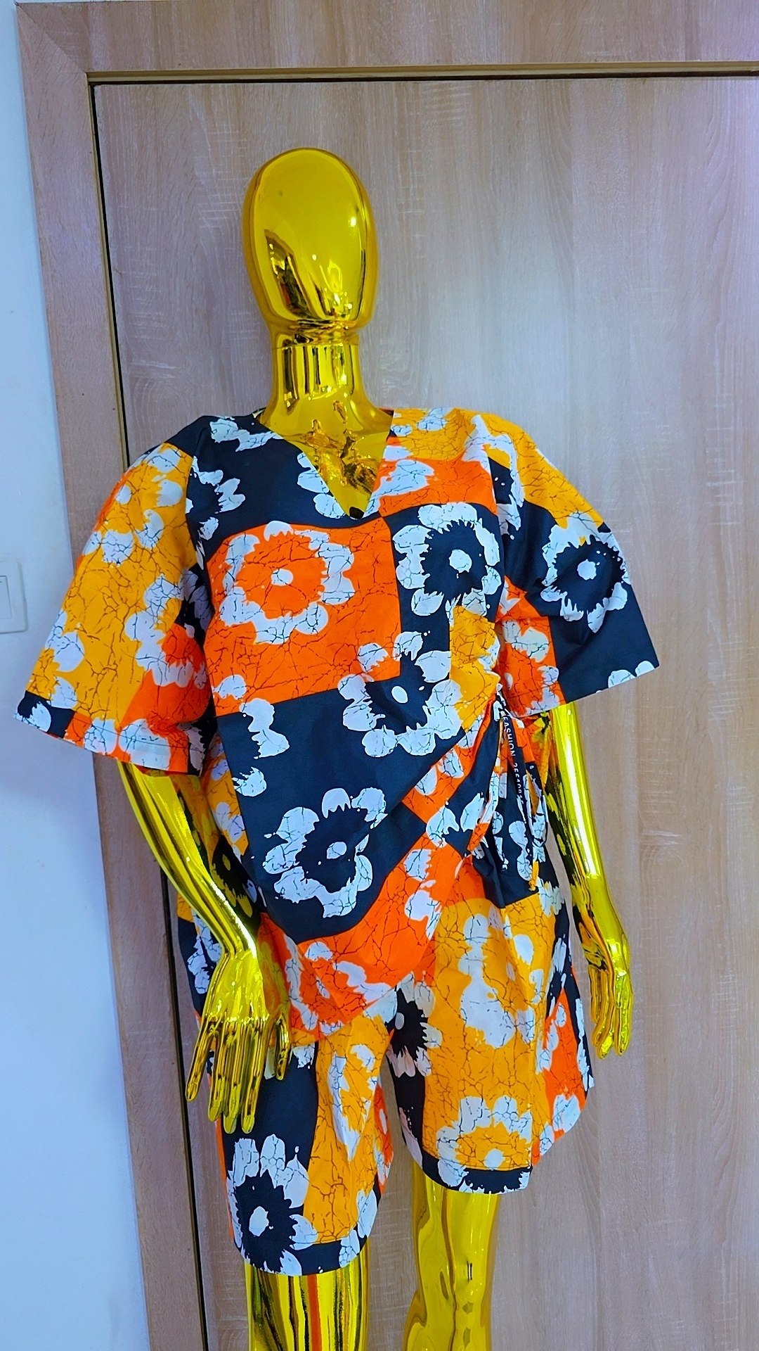 Elegant Women's Patchwork Shorts Set